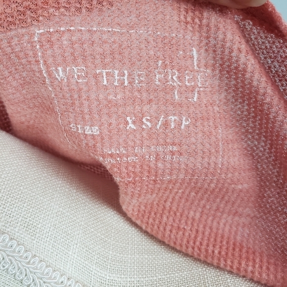 WE THE FREE Drippy Wonder Woman Waffle Knit Thermal Tunic Sz XS Orange/Peach - Picture 8 of 8